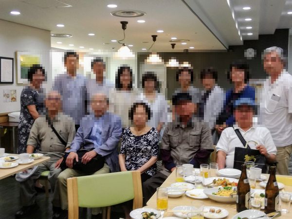感謝の会、全員で記念写真